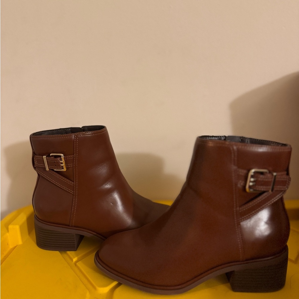 Kelly&Katie Brown Boots 
8.5Women
Faux Leather
New w/o tags, w/o original box